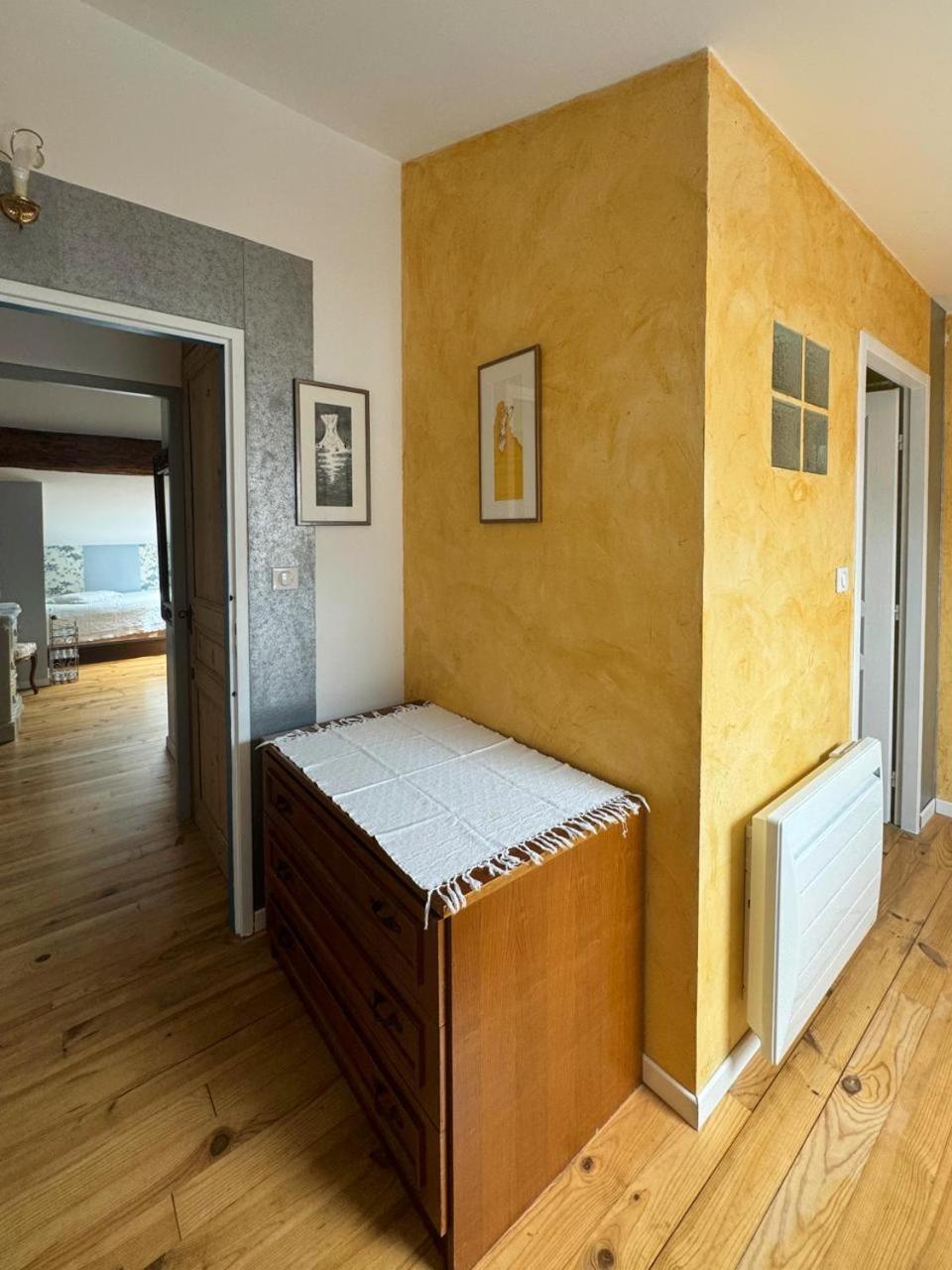 L'Oustal De L'Annetta Chambres Et Tables D'Hotes Comus Exterior foto